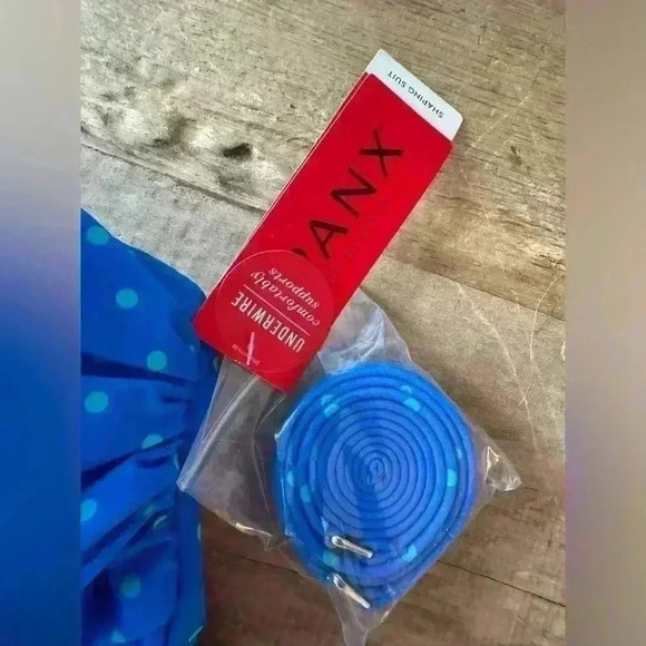 ☀️👙Spanx Bandeau Push Up One Piece Swimsuit ~ Polka ~ 14~NWT!~Removable Straps - Picture 10 of 10